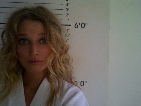 Toni Garrn Twitter