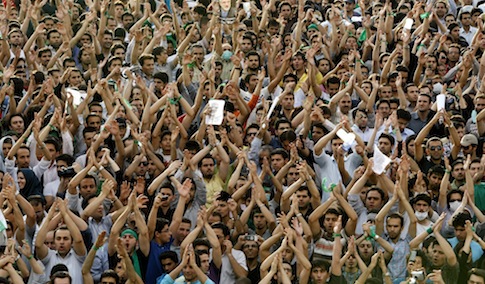 Mideast Iran Dissent in Disarray