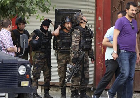 Turkish police special forces in Diyarbakir