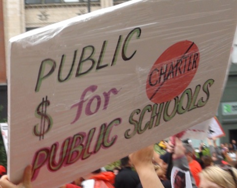 Socialists Stall Contract Agreement in Chicago