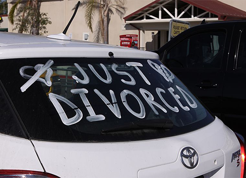 Military Divorce Rate Drops in 2012