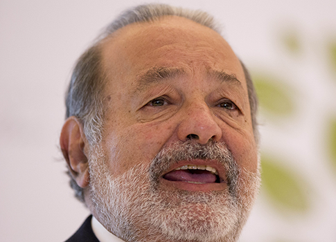 Protesters Serenading Mexican Billionaire with Vader's Theme on Kazoos