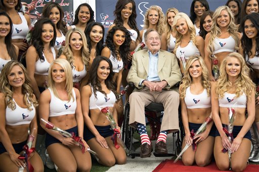 Possibly Controversial Opinion: Attractive Cheerleaders > Unattractive Cheerleaders