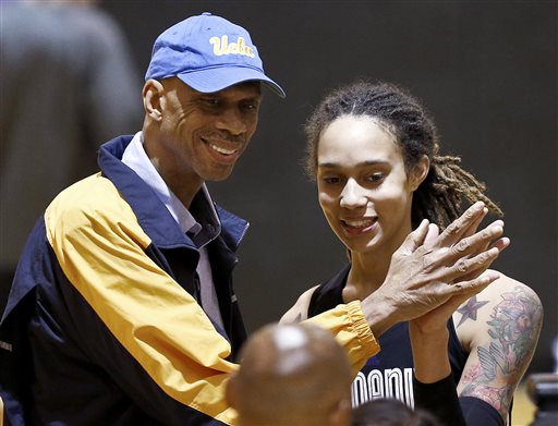 Griner Skyhooks Into the WNBA