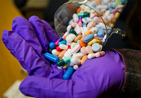 Medicare, Private Insurers Waste $3 Billion on Cancer Drugs That Are Thrown Away