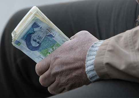 Iran Continues to Get Funds Despite Sanctions