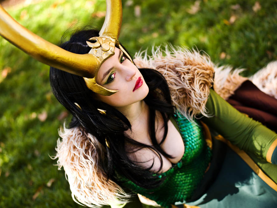 Your Complaints About Gender Disparities in Comic Book Costuming Are Invalid