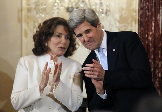 Wife of Secretary of State Kerry Flown to Boston Hospital