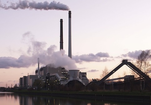 Power Plant CO2 Emissions Hit 27-Year Low As Obama Pushes New Regulations