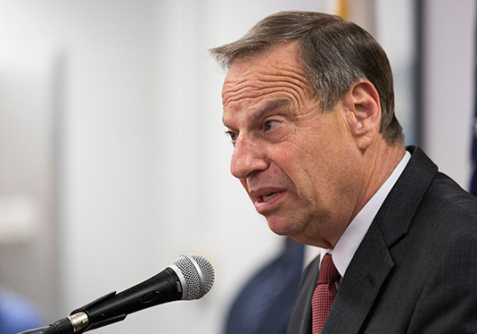 Sex Harassment Settlement Calls for San Diego Mayor to Resign: Report