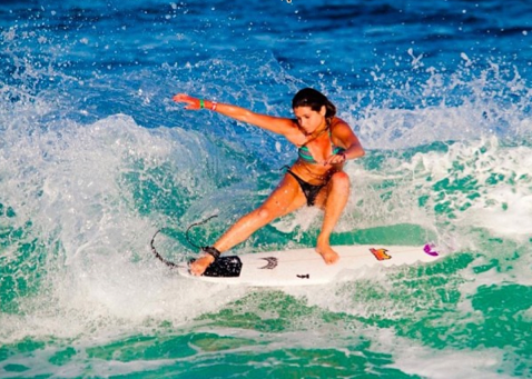 Anastasia Ashley Twerks and Surfs (Photos)