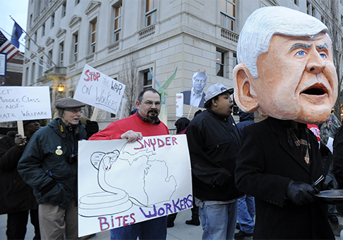 Guards Allegedly Forced into Union Day Before Right to Work Implemented