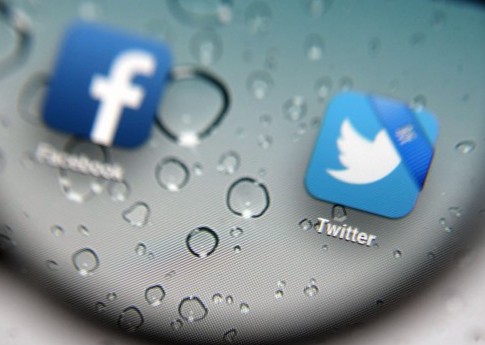 Islamist Terrorists Shifting from Web to Social Media