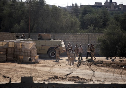 Sinai Suicide Bombers Kill Egyptian Soldiers