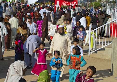 Shutdown Doesn’t Stop Grant for ‘Reproductive Health’ in Pakistan