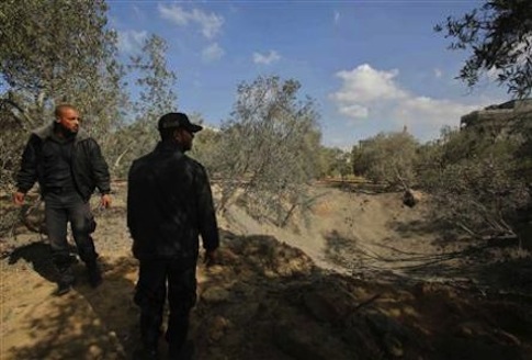 Israel Shoots Down Gaza Rocket, Readies Prisoner Release