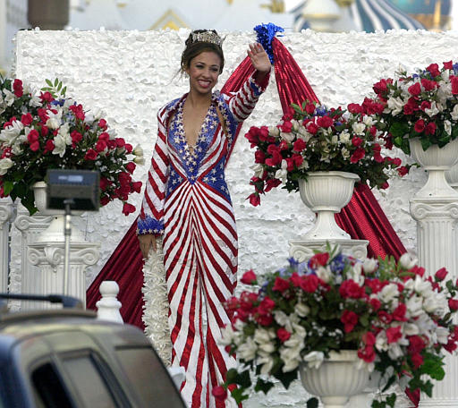 Miss America Erika Harold Is Running For Congress (Photos)