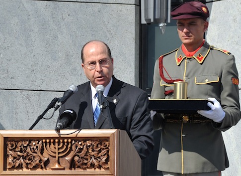 Israeli Defense Minister: U.S. No Longer World's Policeman