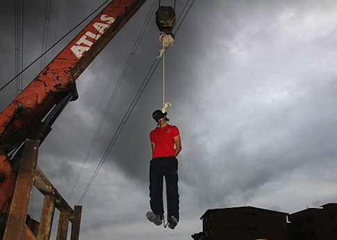 German Company Denies Selling Death Cranes to Iran