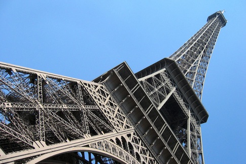 Pro-Israel Rally in Paris Draws 15,000