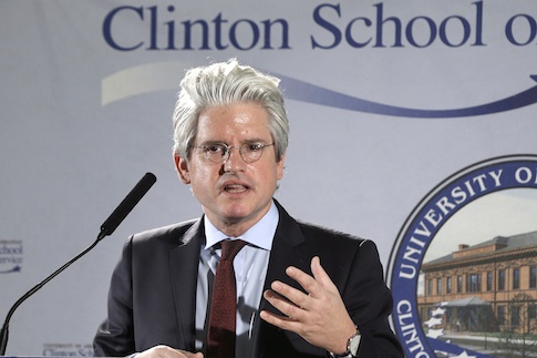 Pro-Clinton Super PAC Vows to Fight Against Immigration, Criminal Justice Reform
