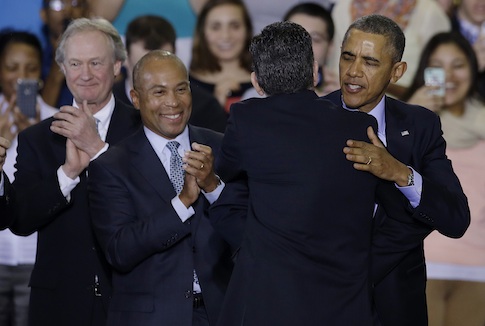 Obama Praises Wage Hikes for Upper-Middle Class Households