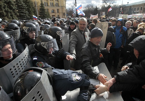 Moscow Accuses Ukraine of Electronic Attack on Satellite