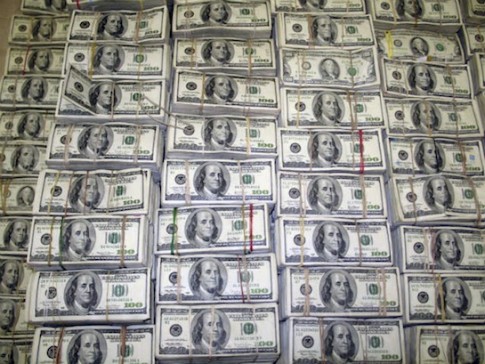 Employees Quit After Company Implements Minimum Wage of $70,000 a Year