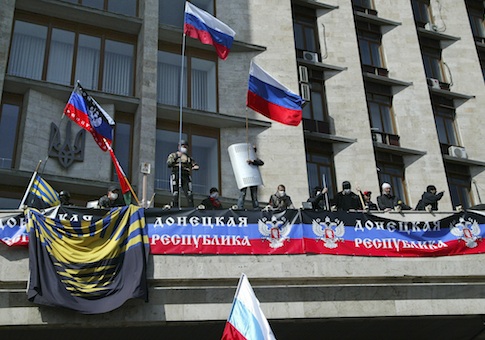Pro-Russian Forces in Ukraine's Donetsk Call for Secession Referendum