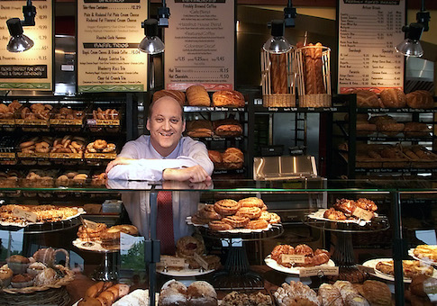 Panera CEO Supports Raising Minimum Wage, Replacing Cashiers with Computers