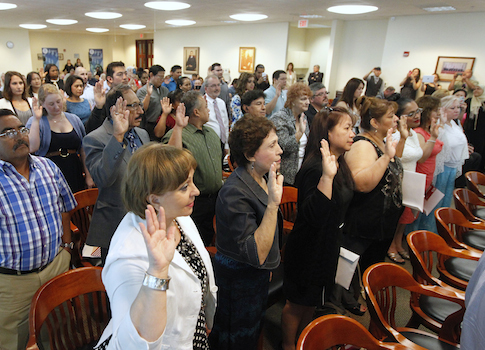 Report: American Born Workers Struggle To Compete With Immigrants