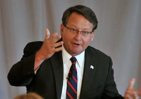 Gary Peters Fundraiser Has Ties to Petraeus Scandal