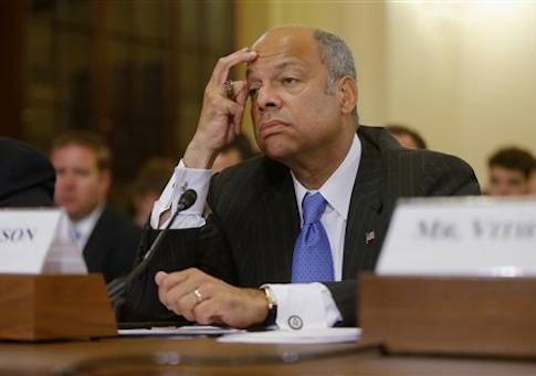 DHS: ‘Mass Exodus’ of Children Illegally Crossing Border Stresses Authorities
