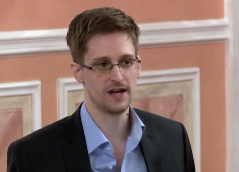 Report: Snowden Has Legal Grounds for Russian Citizenship