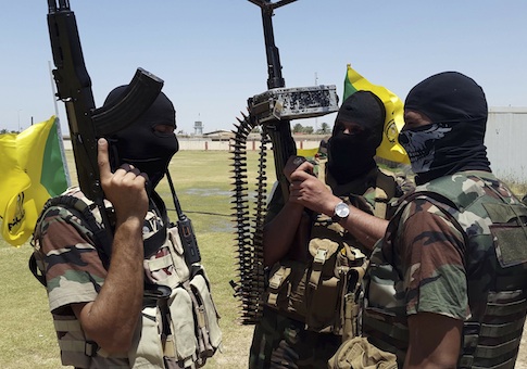 Battle for Iraq Refinery as U.S. Hesitates to Strike