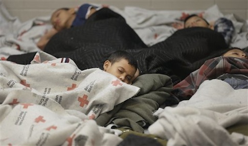 Federal Officials Brace for Immigrant Surge in Texas