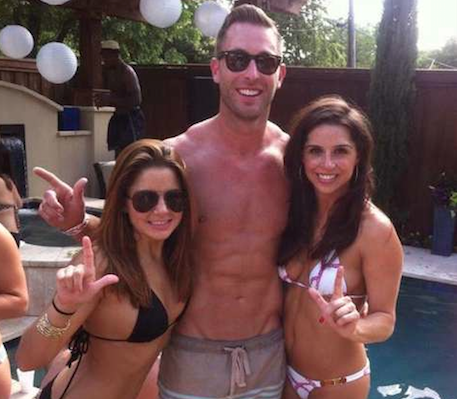 Texas Tech Coach Kliff Kingsbury Needs a Shirt