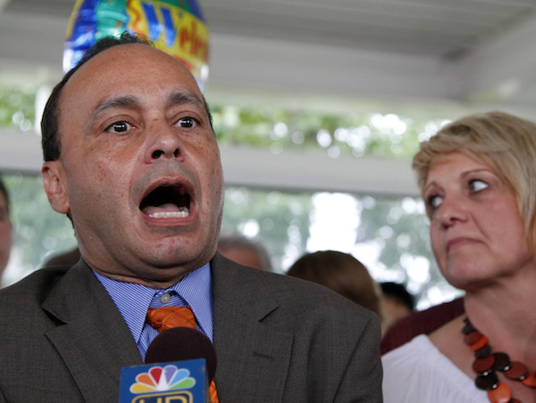 These 23 Luis Gutierrez GIFs Will Restore Your Faith in Humanity