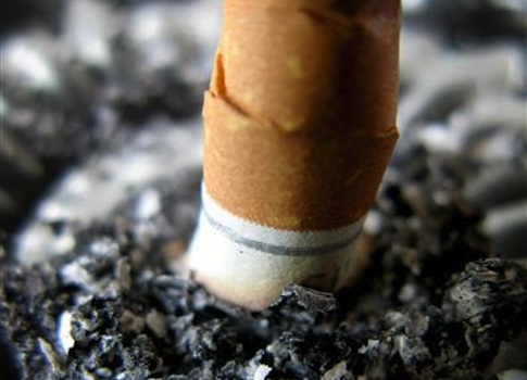 California Democrats Vote to Raise Smoking Age to 21