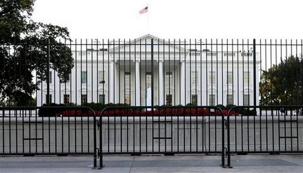 New White House Fence Held Together By Twisty Ties