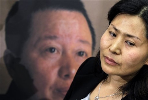 Wife of Chinese Dissident Pulls out of Meeting with Top State Official