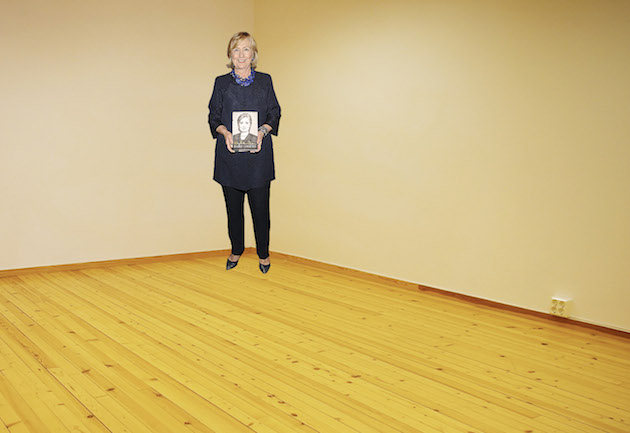 EXCLUSIVE: How to Back Hillary Clinton into a Corner