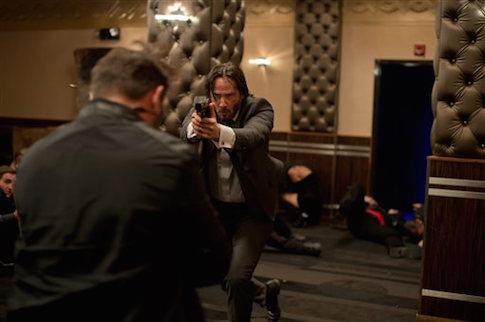 Keanu Reeves Shoots Guns Like a Pro
