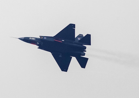 China Unveils Sophisticated Stealth Fighter Aircraft