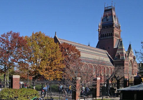 Task Force Proposes Harvard Expel Students Who Join All-Male Clubs