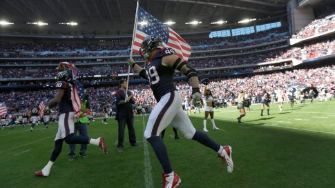 NFL Star Buys Pizza for Houston Police and Firefighters