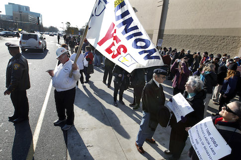 Union Whistleblower Warns of Shadow Campaign Against Walmart