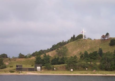 Michigan City Council Votes to Upgrade Flagpole That Resembles Cross on Hill Overlooking City
