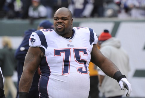 Patriots Player Pulls Woman From Overturned Car