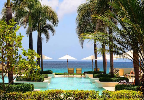 Rich Liberals Discuss How to Fund Hillary 2016 Over Lunch on Caribbean Island